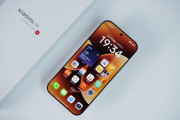 可信的配资平台 智能手机就是一个轮回，国产又开始跟着小米跑